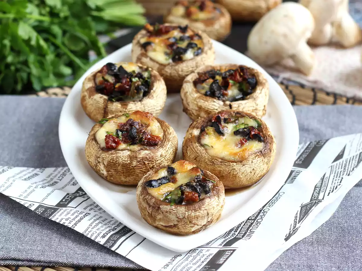Funghi champignon ripieni, un'ottima idea per l'aperitivo! - foto 2