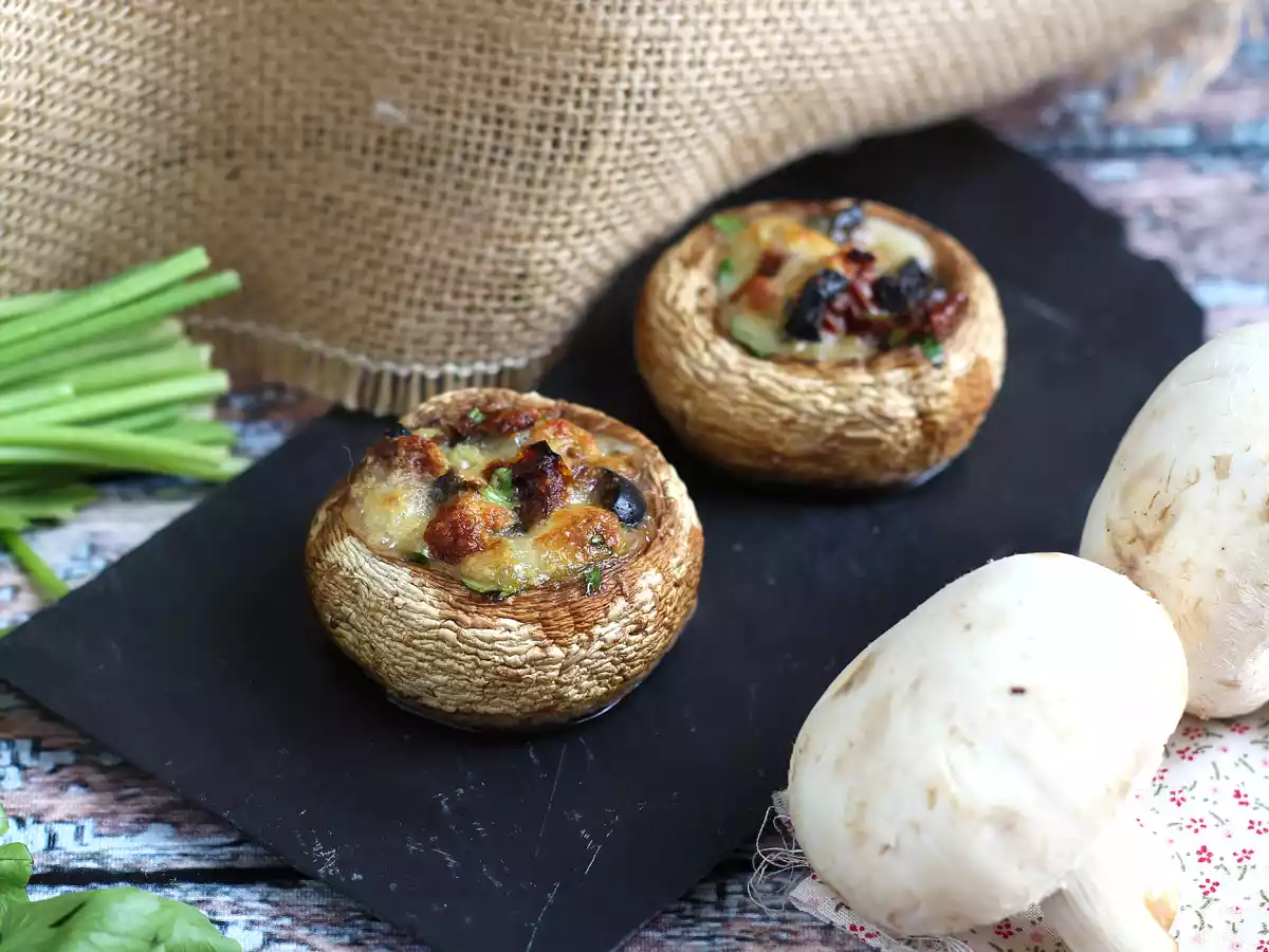 Funghi champignon ripieni, un'ottima idea per l'aperitivo! - foto 4