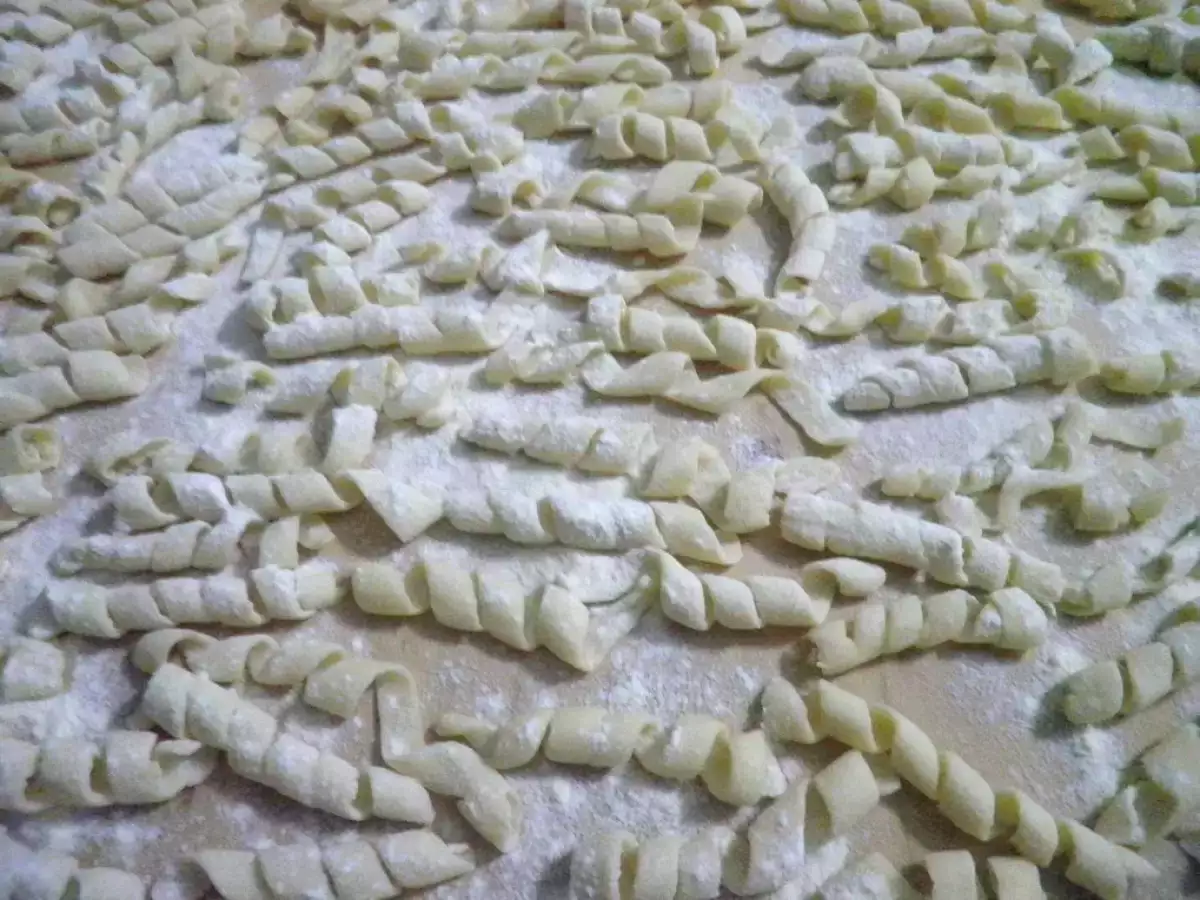 Fusilli fatti a mano Video Tutorial - foto 5