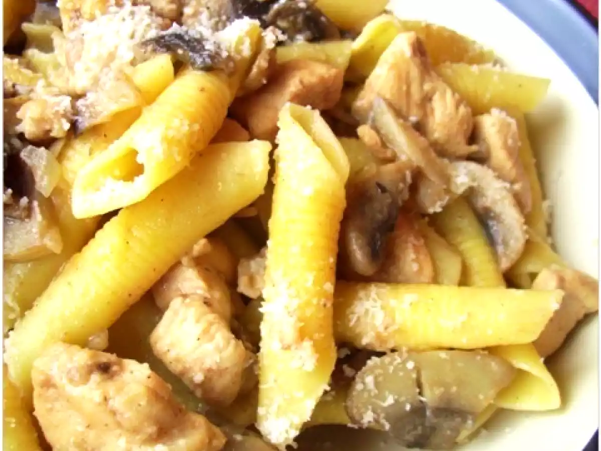Garganelli con pollo e funghi - foto 2