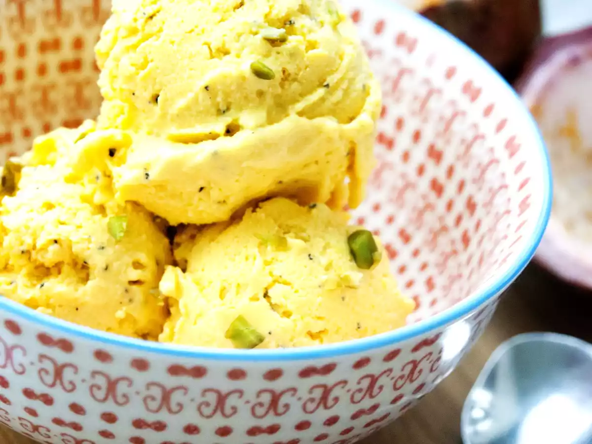 Gelato allo yogurt con mango e passion fruit - foto 2