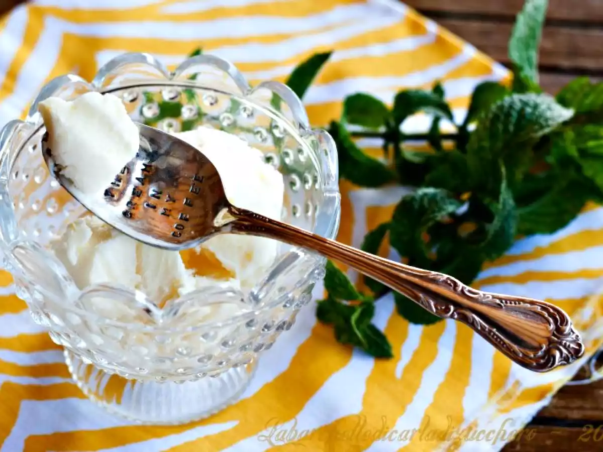 Gelato cremoso al limone in cinque minuti, con o senza gelatiera - foto 2