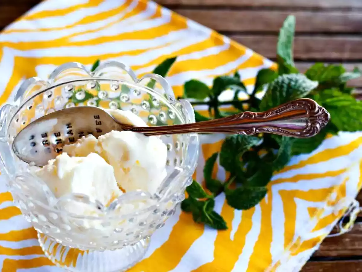Gelato cremoso al limone in cinque minuti, con o senza gelatiera - foto 3