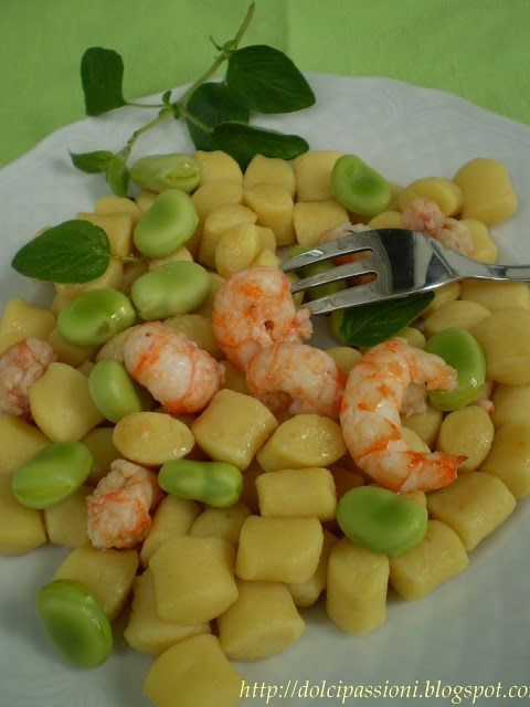 Gnocchi Di Patate Con Pesto Di Fave E Code Di Scampi Ricetta Petitchef