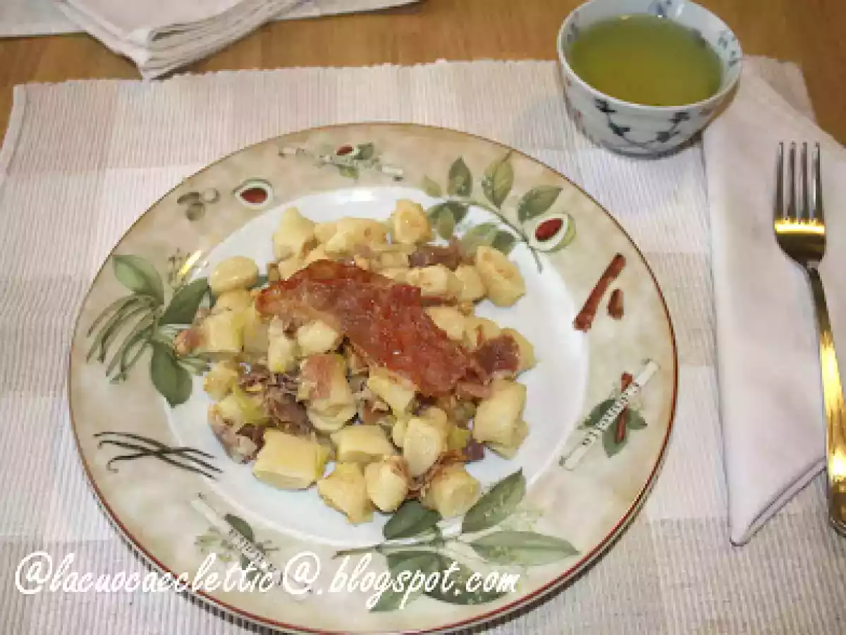 Gnocchi di ricotta al ragù di prosciutto e porri - foto 2