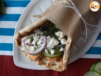 Gyros al salmone, il panino di pesce perfetto per l'estate! - foto 4