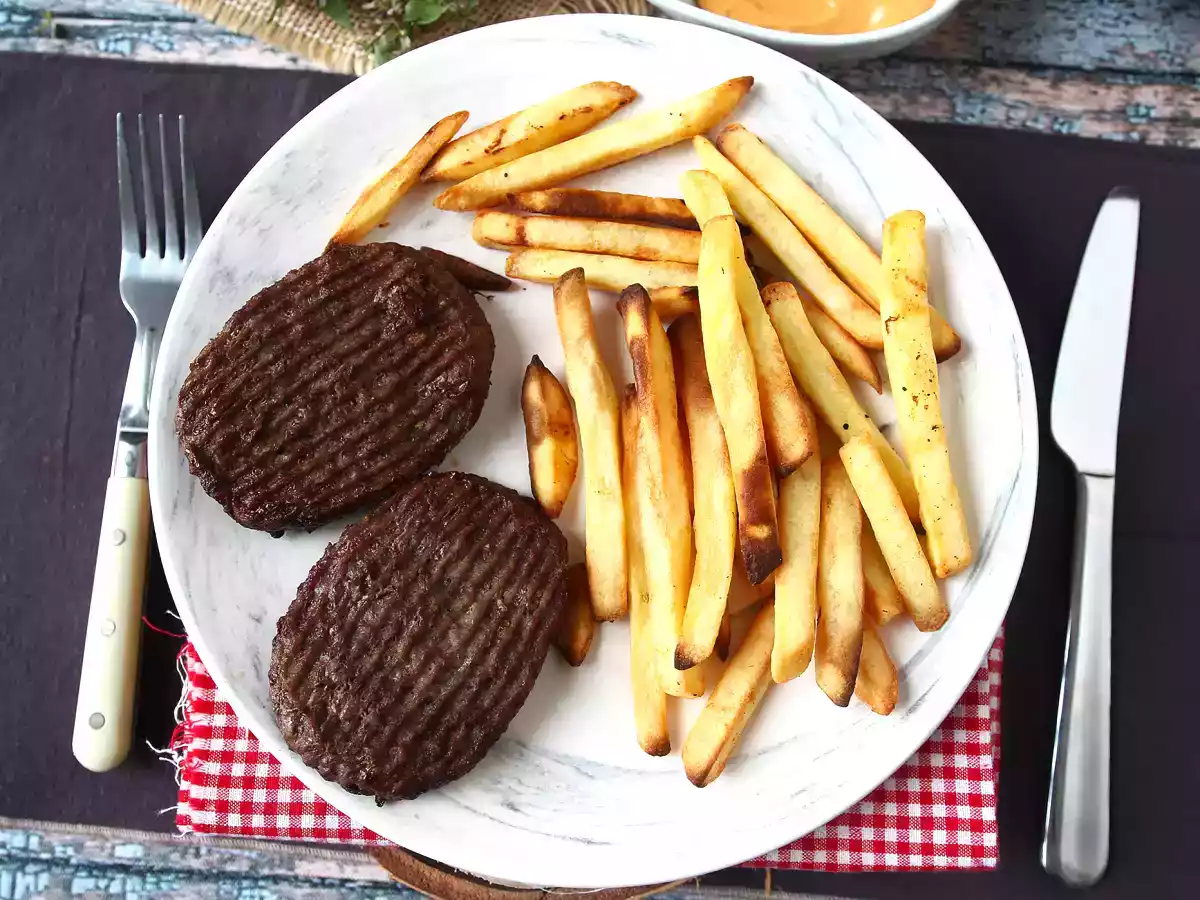 Hamburger in friggitrice ad aria: pronti in pochissimi minuti! - foto 4