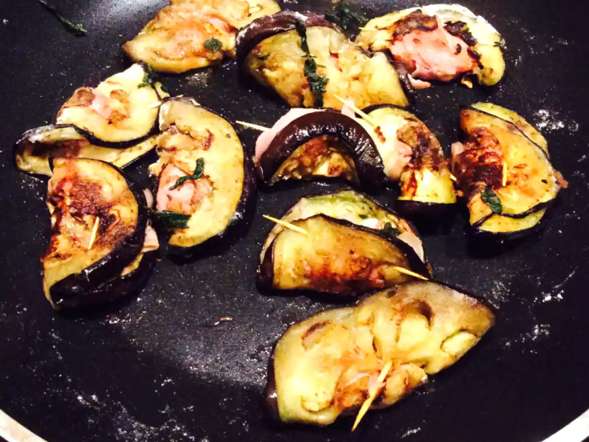 Involtini di melanzane con scamorza e prosciutto cotto - foto 6