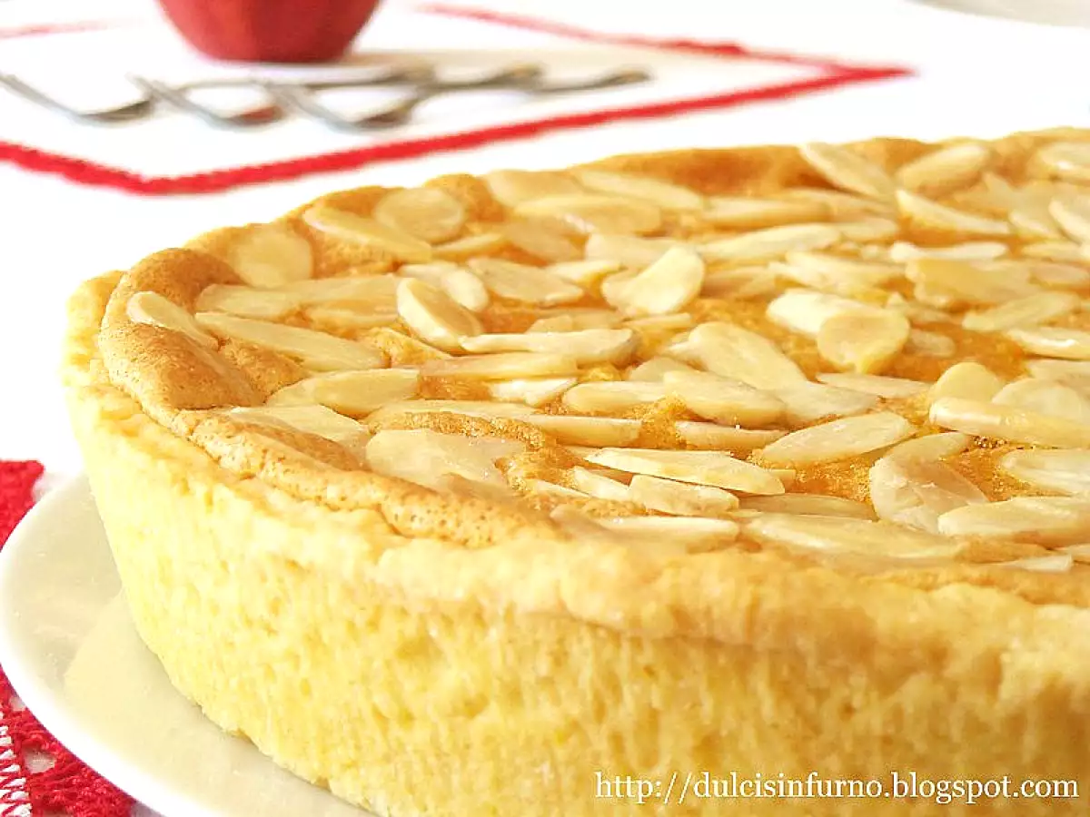 La Crostata di Mele e Mandorle è di Adriano Continisio - foto 2