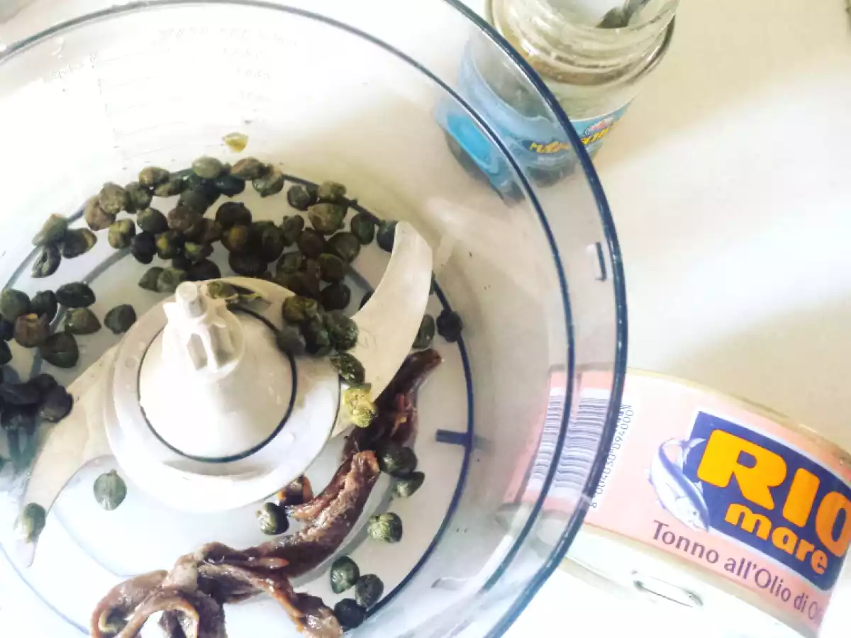 LE CONSERVE DELL’ESTATE: PEPERONCINI PICCANTI RIPIENI DI TONNO - foto 5