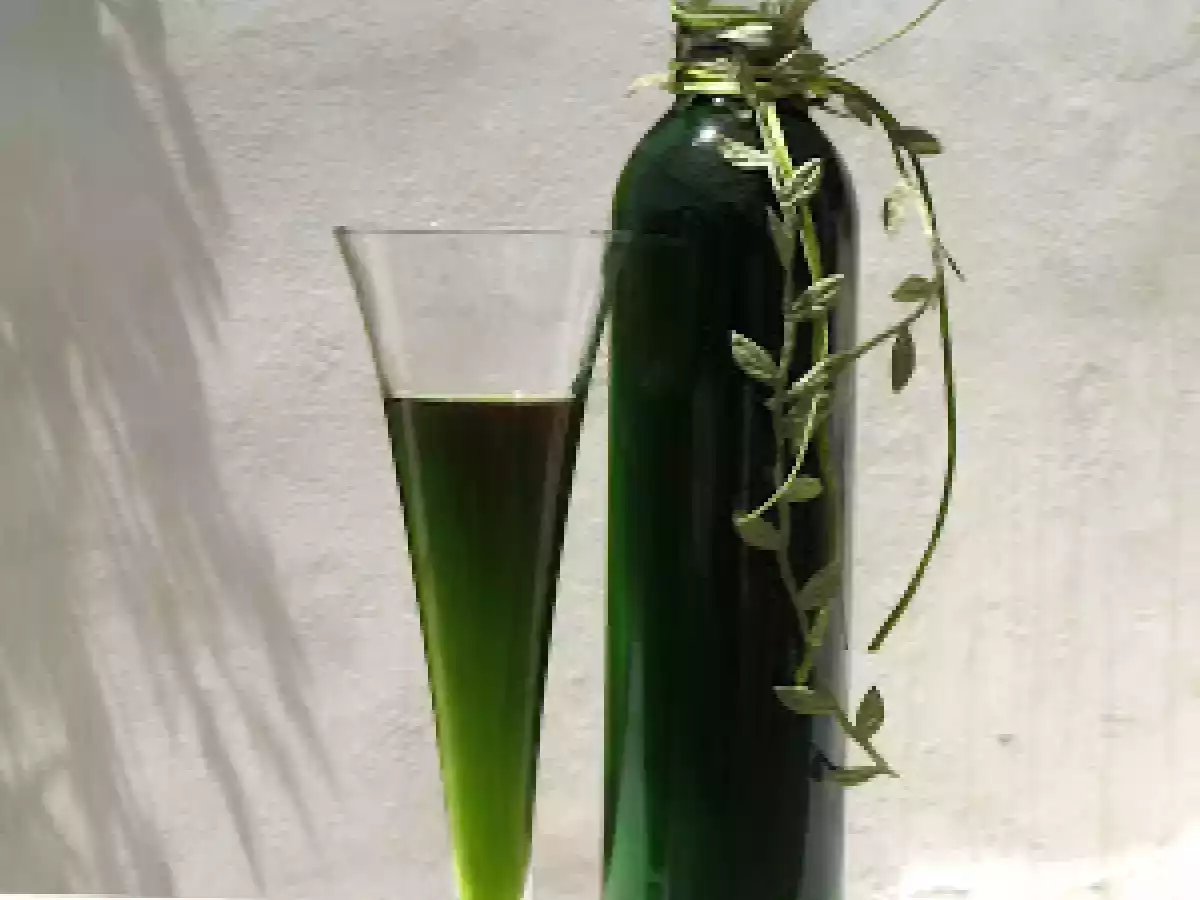 Liquore di erba cedrina