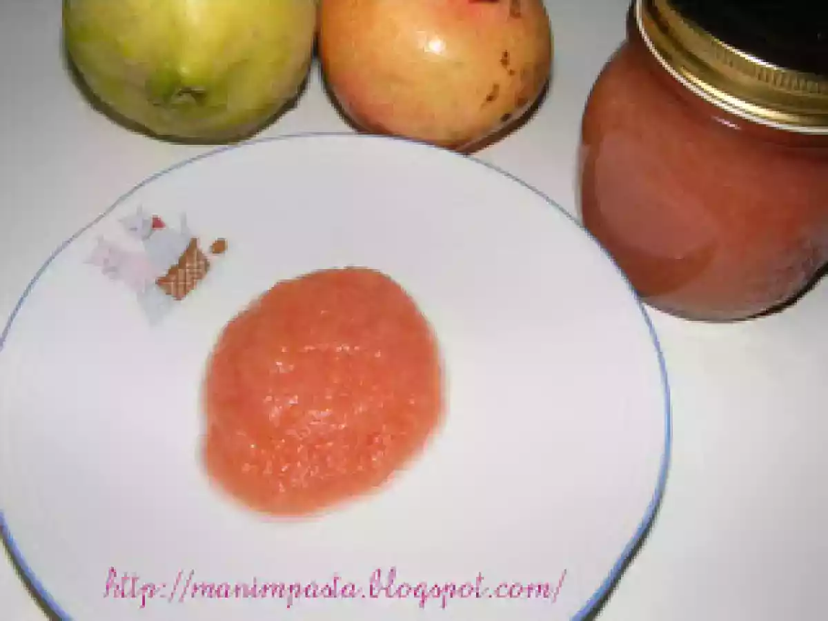 Marmellata di melecotogne e melagrana