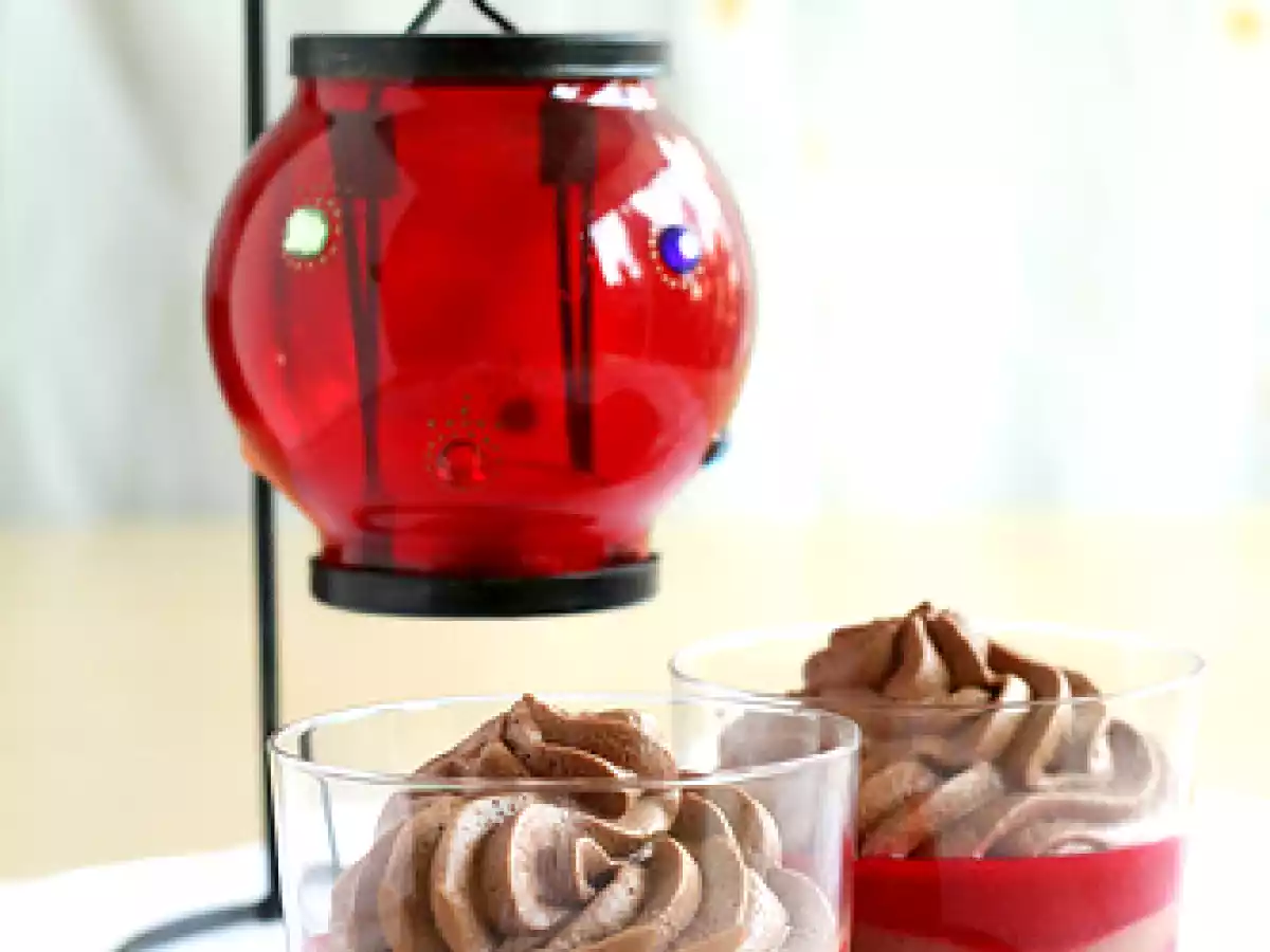 Mousse al cioccolato con salsa ai lamponi - foto 5