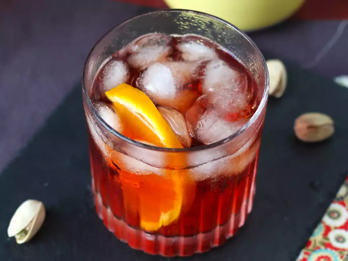 Negroni: la ricetta con le dosi giuste per prepararlo a casa - foto 4