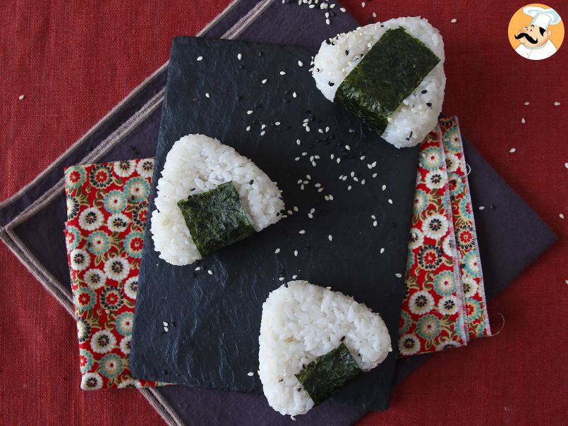 Onigiri al tonno: la ricetta giapponese おにぎり - foto 5