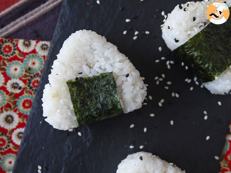 Onigiri al tonno: la ricetta giapponese おにぎり - foto 7