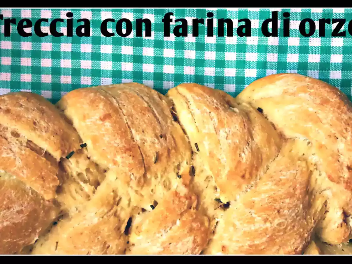 Pane con farina di orzo - foto 3