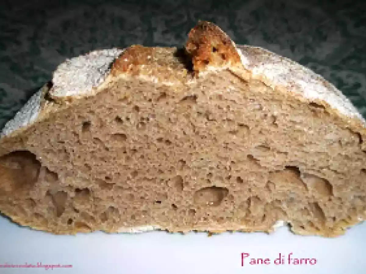 Pane di farro senza impasto