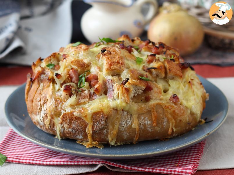 Pane ripieno con formaggio e pancetta - foto 2