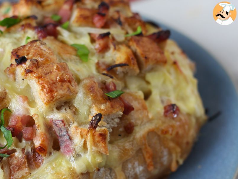 Pane ripieno con formaggio e pancetta - foto 3