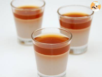 Panna cotta alla violetta con gelatina all'earl gray