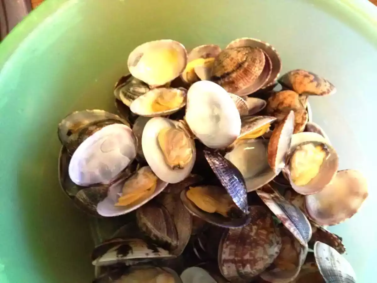 Pasta al nero di seppia con vongole - foto 5