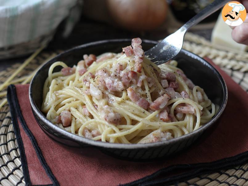 Pasta con pancetta: facile, economica e cremosa - foto 6