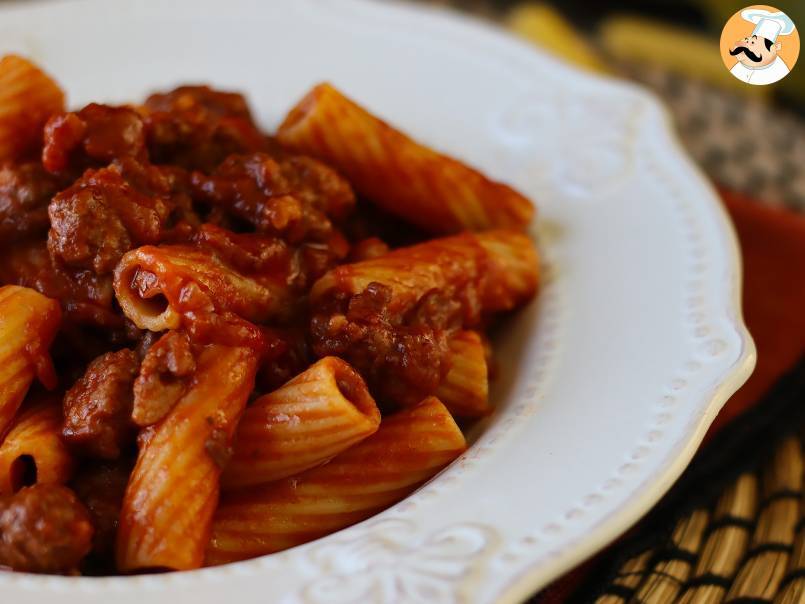 Pasta con sugo di salsiccia: un piatto semplice e dal gusto intenso - foto 4