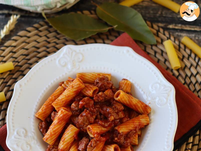 Pasta con sugo di salsiccia: un piatto semplice e dal gusto intenso - foto 6