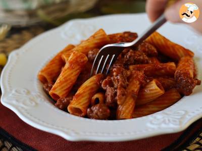 Pasta con sugo di salsiccia: un piatto semplice e dal gusto intenso - foto 3