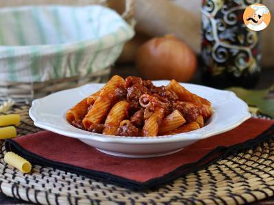 Pasta con sugo di salsiccia: un piatto semplice e dal gusto intenso - foto 2