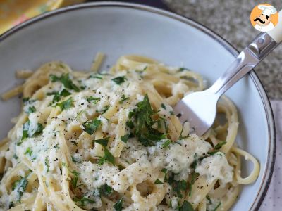 Pasta cremosa alla cipolla: un primo sfizioso e super economico! - foto 4