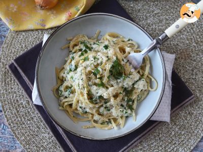 Pasta cremosa alla cipolla: un primo sfizioso e super economico! - foto 2