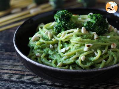 Pasta cremosa con broccoli e mandorle: un piatto facile da preparare e ricco di sapore - foto 5