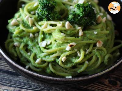 Pasta cremosa con broccoli e mandorle: un piatto facile da preparare e ricco di sapore - foto 6