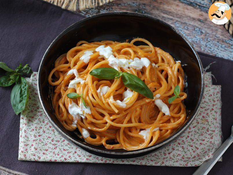 Pasta cremosa con burrata e pomodorini - foto 4