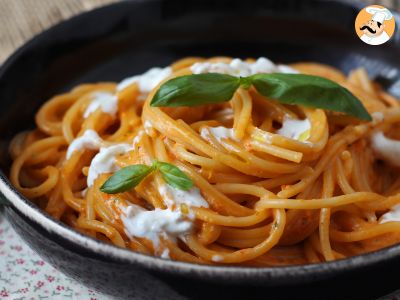 Ricetta Pasta cremosa con burrata e pomodorini