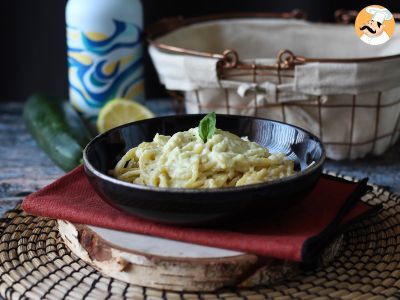 Pasta cremosa con zucchine e yogurt greco - foto 2