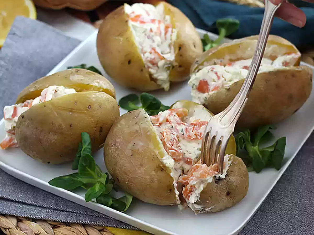 Patate ripiene con salmone affumicato e philadelphia - foto 5