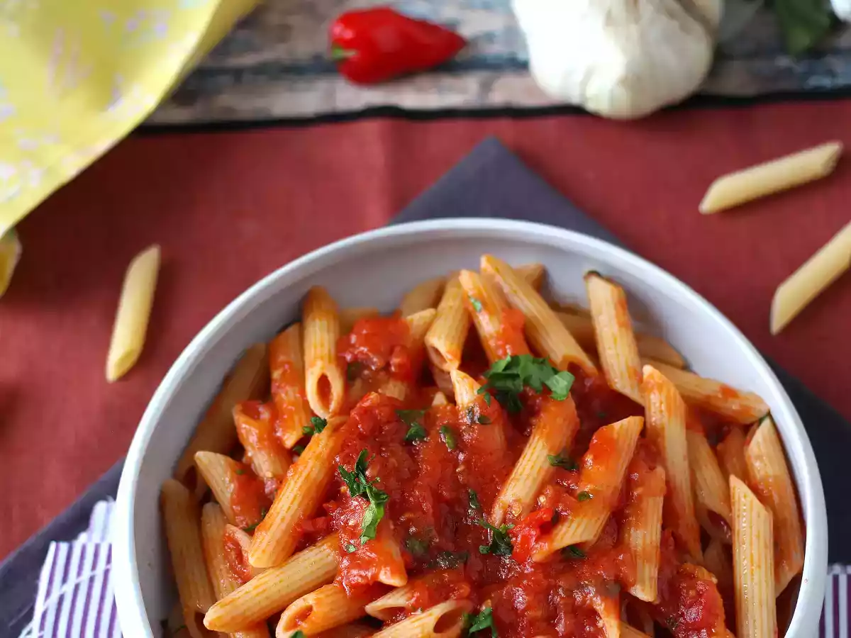 Penne all'arrabbiata: un classico italiano che scalda il cuore! - foto 4