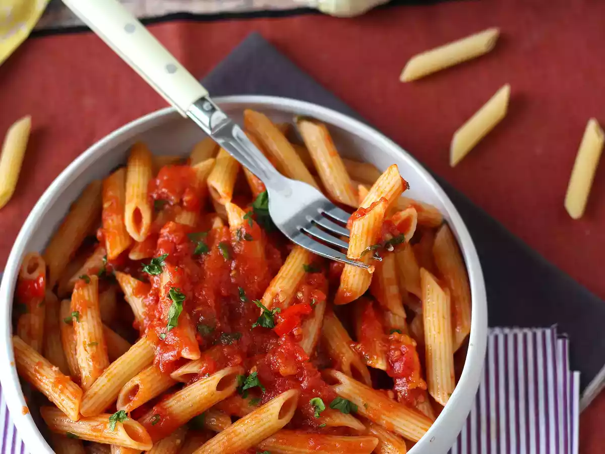 Penne all'arrabbiata: un classico italiano che scalda il cuore! - foto 6