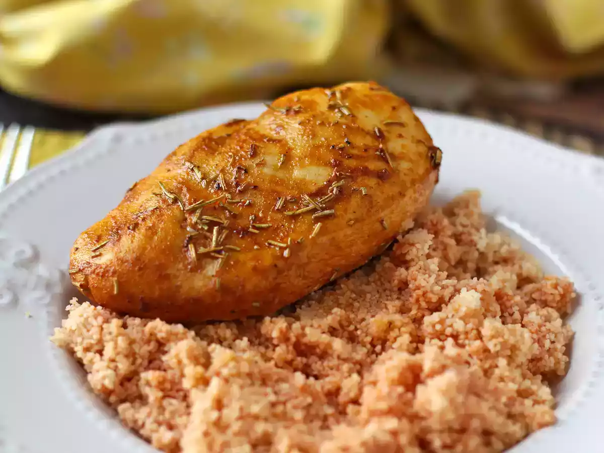 Petto di pollo in friggitrice ad aria: succoso, dorato e pronto in pochi minuti!