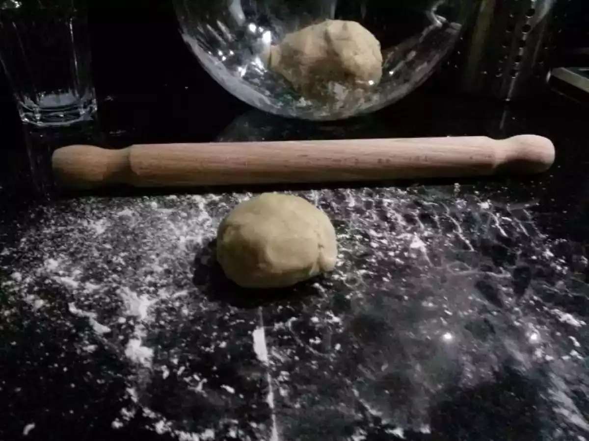 Piadina Romagnola classica con prosciutto crudo, mozzarella, pomodori e rucola - foto 4