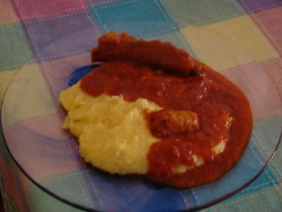 Polenta con sugo di salsicce e spuntature, Ricetta Petitchef