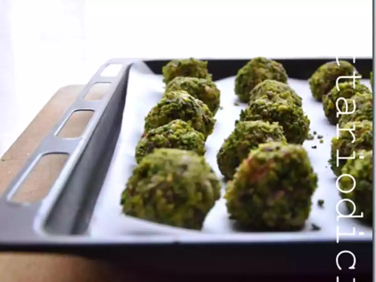 Polpette alla polpa di granchio, miglio, pistacchi e salsa aioli - foto 2