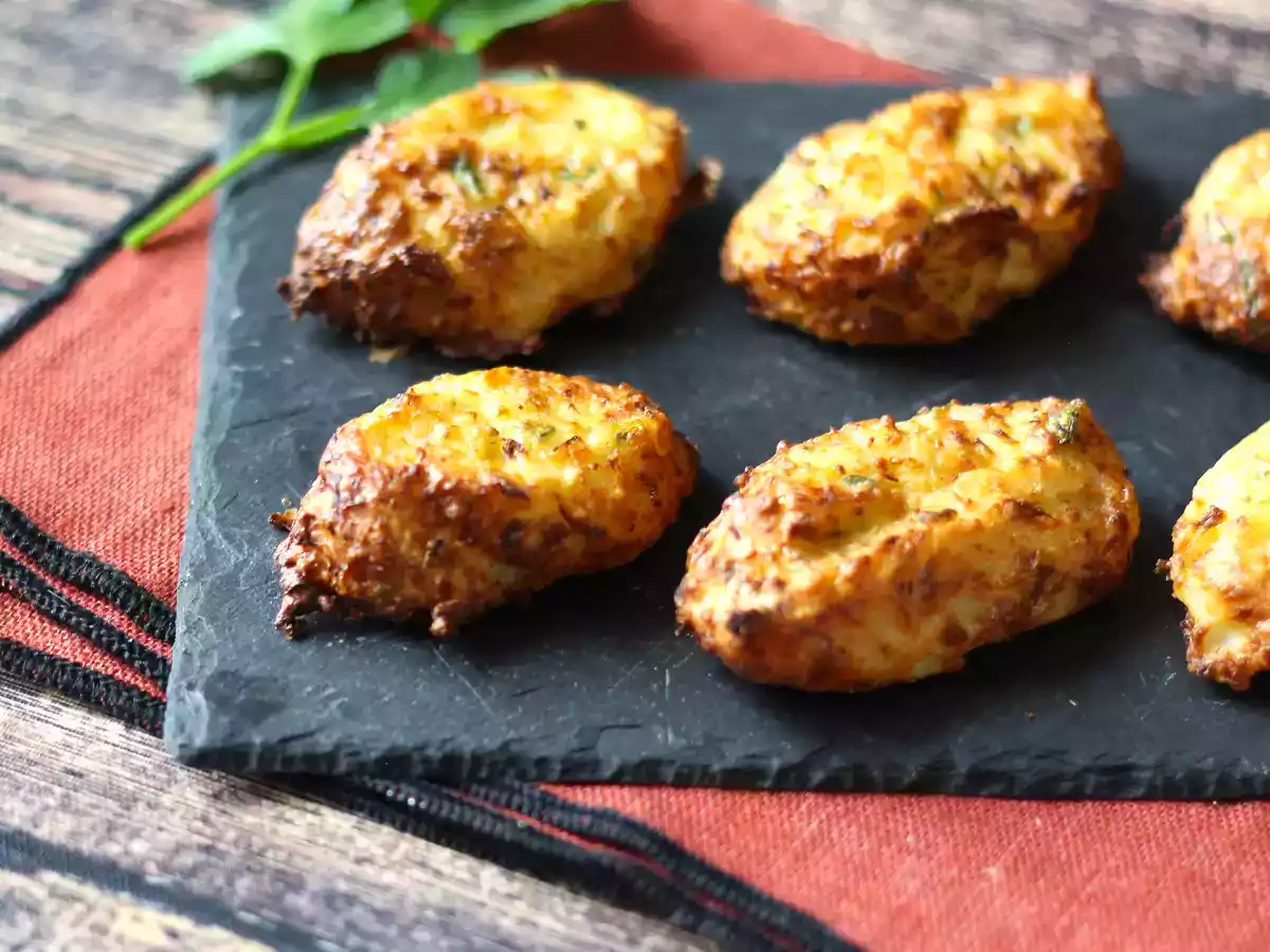 Polpette di cavolfiore in friggitrice ad aria: la ricetta economica e vegetariana - foto 3