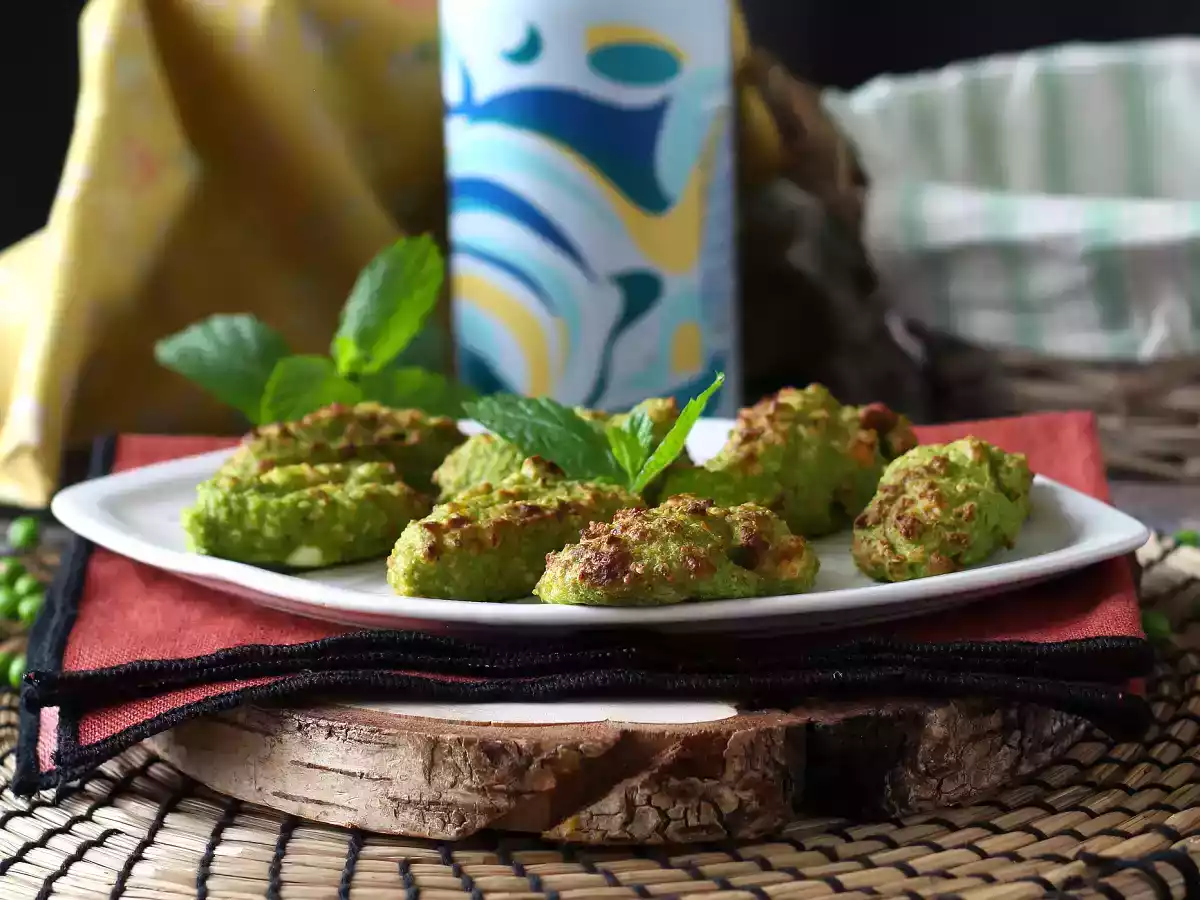 Polpette di piselli e feta in friggitrice ad aria: sfiziose e velocissime da preparare! - foto 4