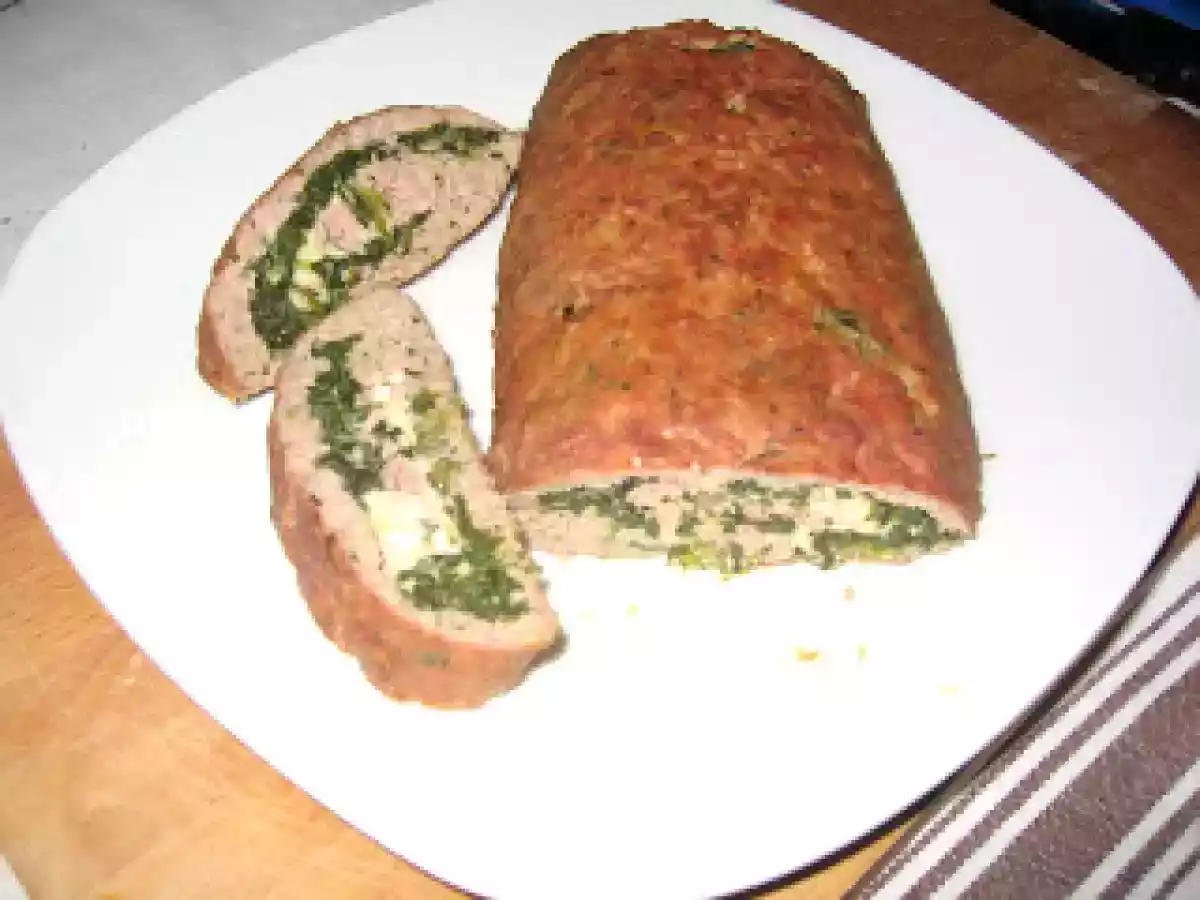 Polpettone al forno con spinaci e mozzarella