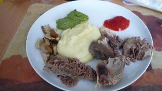 Pranzo della domenica alla piemontese: bollito misto con salsa verde -  Ricetta Petitchef