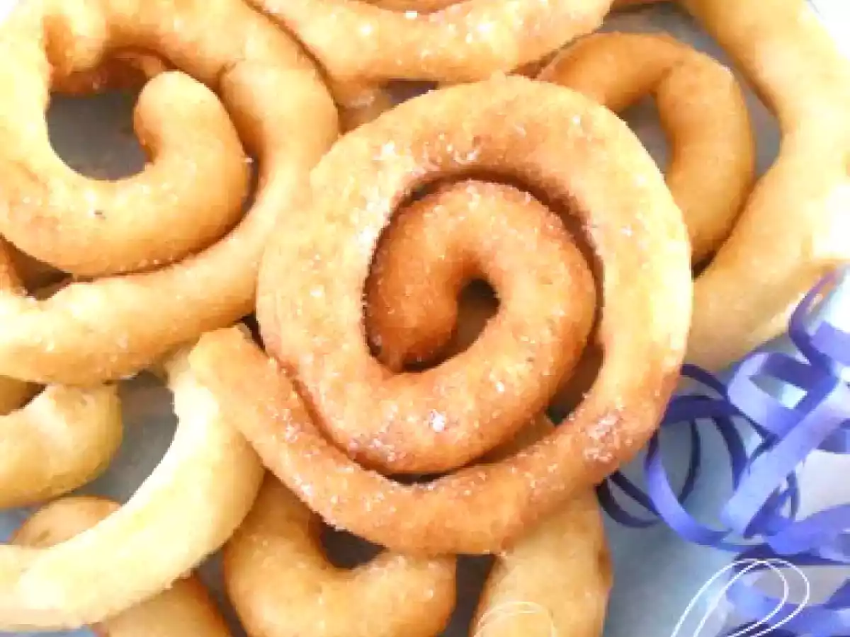 Quanti modi di fare e rifare: frisgiori, le frittelle lunghe di Carnevale